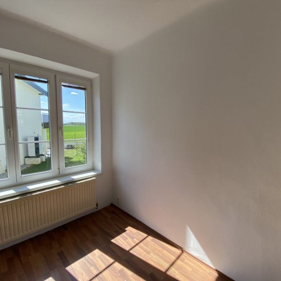 Gepflegte 2-Zimmer-Wohnung plus großer Küche in Stockerau, 64m², Grünblick, Miete €645,06! - Foto 1