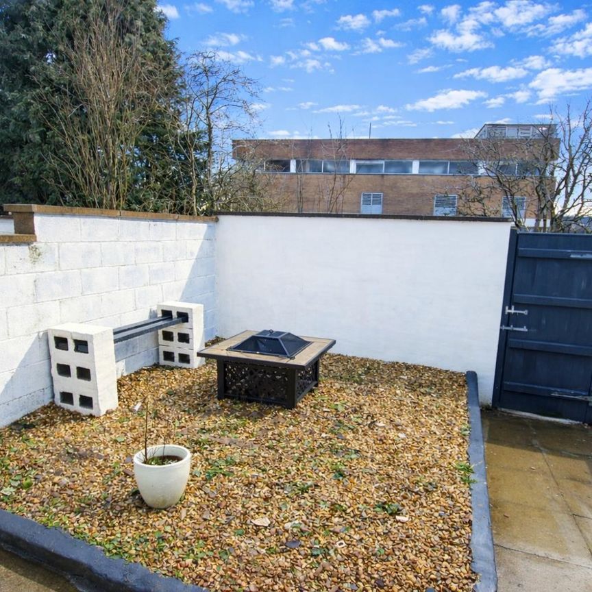 2 bedroom House To Let - Photo 1