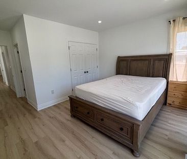 For Lease - 3 Kennebec Crescent Unit# Main, Toronto, Ontario - Photo 4