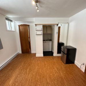 À LOUER. Studio 1 1/2 ROSEMONT - Photo 2