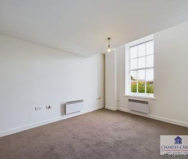 2 bedroom property to rent in Worcester - Photo 3