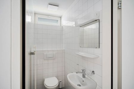 Gepflegte Wohnsiedlung mit moderner Architektur - Photo 5