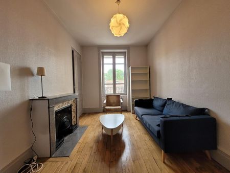 Location Appartement 2 pièces 40m² LYON 3ème - Photo 2