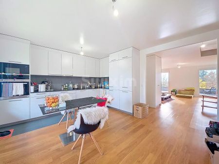 Geräumige 6-Zimmer-Wohnung im Herzen von Satigny - Foto 2