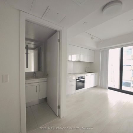 For Lease - 188 Cumberland Street Unit# 2313, Toronto, Ontario - Photo 3