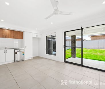 Perfect for Professional Couples, Singles or Downsizers! - Photo 6