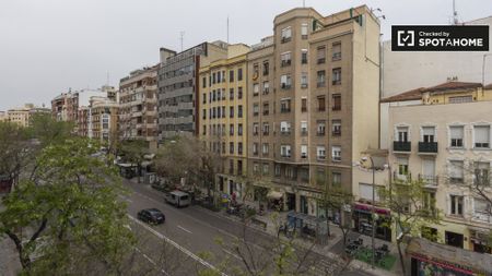 madrid, Community of Madrid 28006 - Photo 3