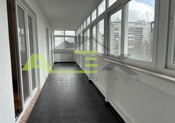 Apartamento T4 em Lisboa