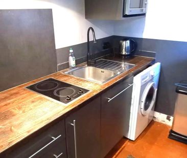 Location Appartement 2 pièces NICE 06300 - Photo 2