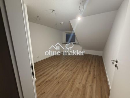 2 Zimmer DG Wohnung mit super Anbindungen! - Foto 4