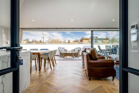 3 bedroom penthouse to rent - Photo 3