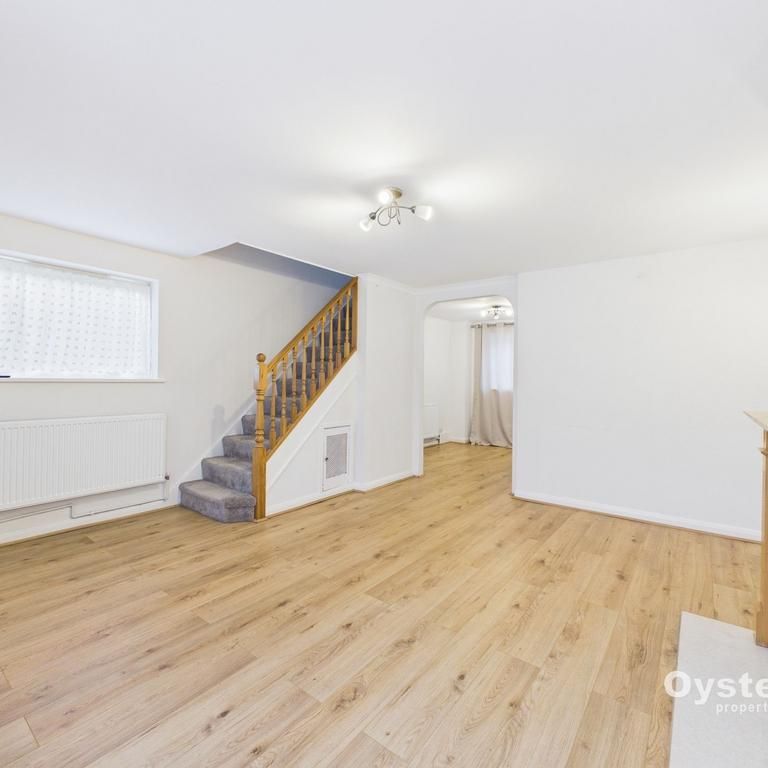 4 bedroom semi-detached house to rent - Photo 1