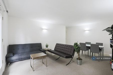 2 bedroom flat to rent - Photo 2