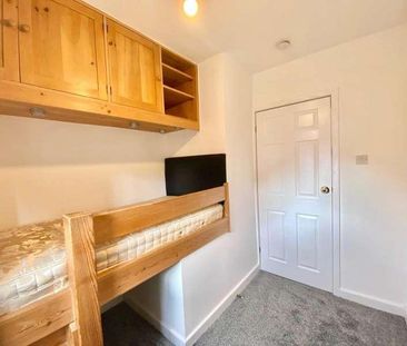 St. Annes Avenue, Huddersfield, HD3 - Photo 3