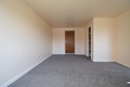 Brooksbank, Westgate - Photo 2