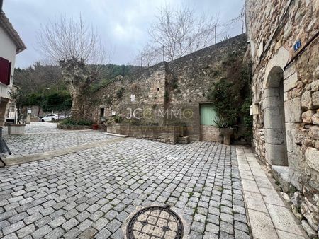 Location Appartement 2 pièces 47m² SOLLIES VILLE 83210 - Photo 4