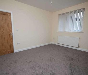 Radcliffe New Road, Whitefield, M45 - Photo 3