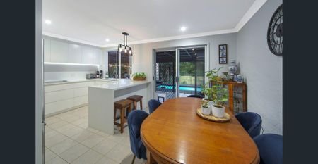 FAMILY HOME WITH SWIM SPA - Photo 5