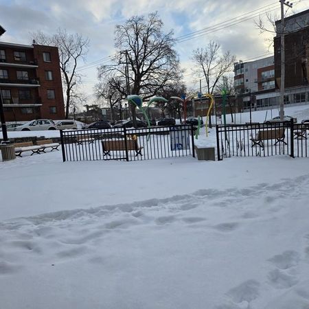 À louer 1400$ – 4 ½ au 2865 Place Darlington, Côte-des-Neiges - Photo 4