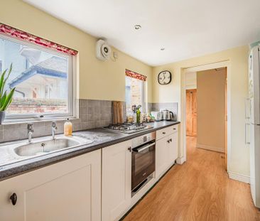 5 bedroom semi-detached house to rent - Photo 6