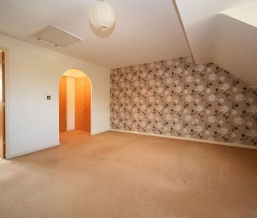 4 bedroom terraced house to rent - Photo 3