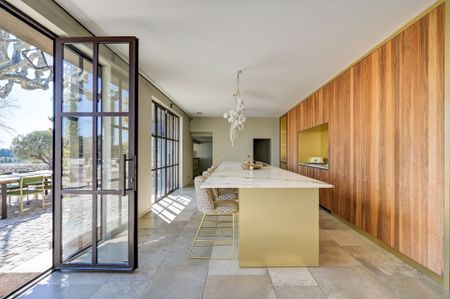 Location Maison Aix-en-Provence 15 Pièces 450 m² - Photo 4