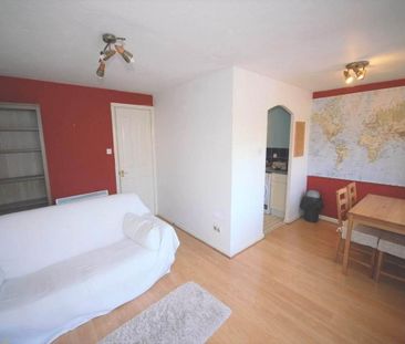 2 bedroom house share to rent - Photo 1