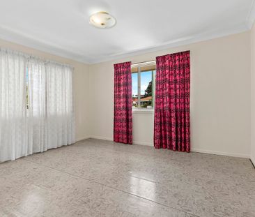 2305 Sandgate Rd, Boondall QLD 4034 - House For Rent | Domain - Photo 2