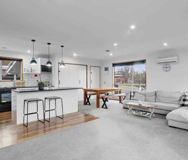 Witherlea 3 Bedrooms - Photo 2