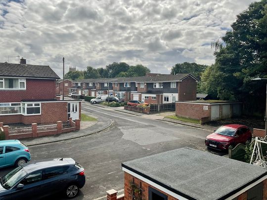 2 bedroom Mid Terraced House to let - Photo 1