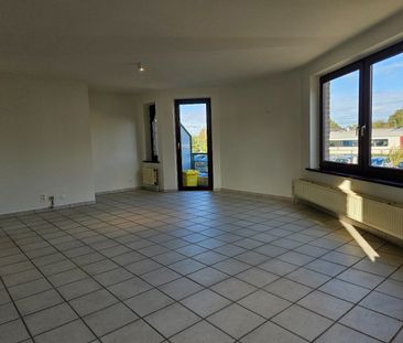 Ruim appartement met 1 slaapkamer in het centrum van Mol! - Photo 3