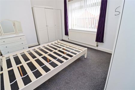 2 bedroom semi-detached house to rent - Photo 5