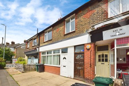 4 bedroom maisonette to rent - Photo 2