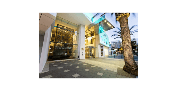 HILTON IMMACULATE 2 BEDROOM/2 BATHROOM, FULLY FURNISHED APARTMENT. 4-5 Month Lease. - Photo 1