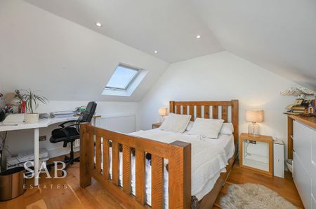 4 bedroom end of terrace house to rent - Photo 5