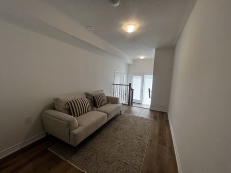 For Lease - 146 Elgin Street, Orillia, Ontario - Photo 2