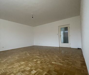 Sanierte Familienwohnung vereint höchsten Wohnkomfort mit einer ent... - Foto 2