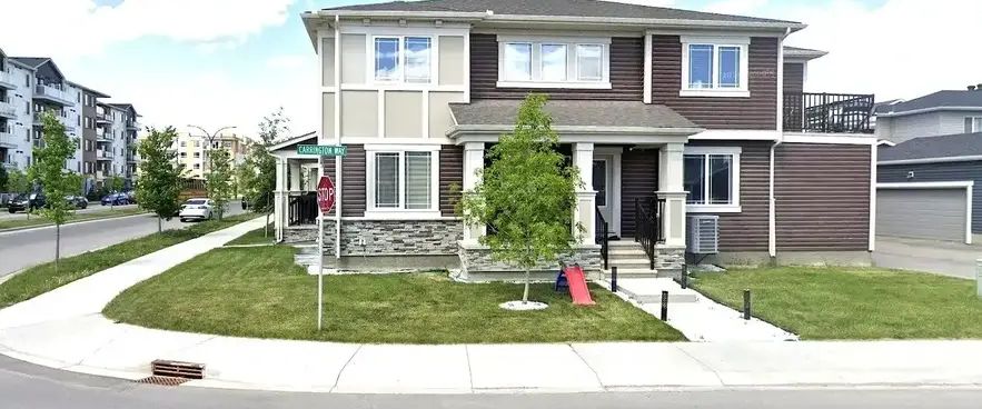 3-Bed + Bonus Room, 2-Car Garage End Unit Townhouse – Steps from Everything | 264 Carrington Way Northwest, Calgary - Photo 1