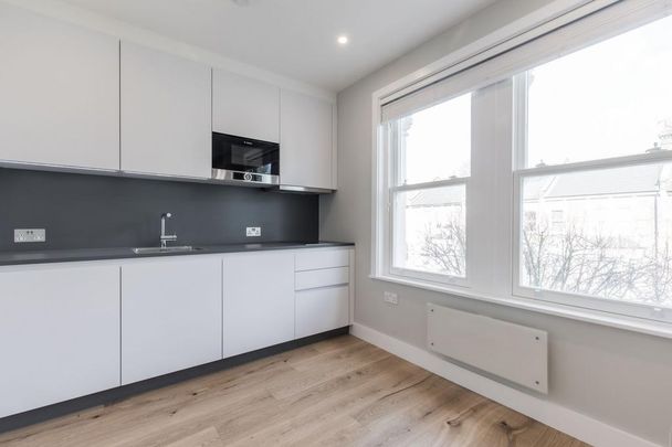 Flat to rent - Photo 1