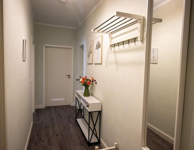 Helles Apartment in Laatzen – Messe- & City-nah, voll möbliert - Photo 1