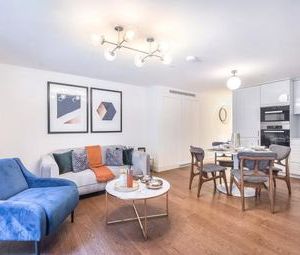 2 Bedrooms Flat to rent in Richmond Buildings, Soho W1D | £ 950 - Photo 1