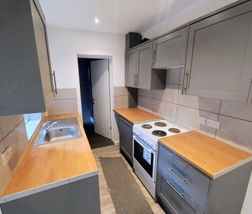 Elm Farm Road, Blakenhall, Wolverhampton - Photo 2