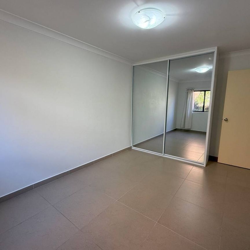 17/237 Sharp Street, Cooma - Photo 1