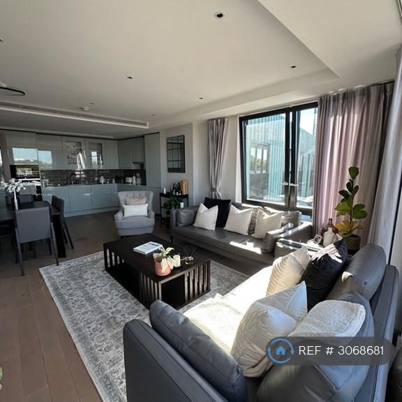 1 bedroom in a flat share to rent - Photo 1