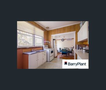 Charming Home Ready to Go! - Photo 4