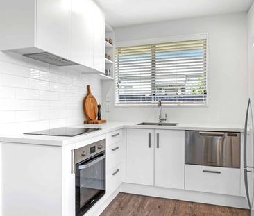 Convenient Location - Photo 3