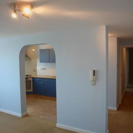 2 bedroom apartment to rent - Photo 4