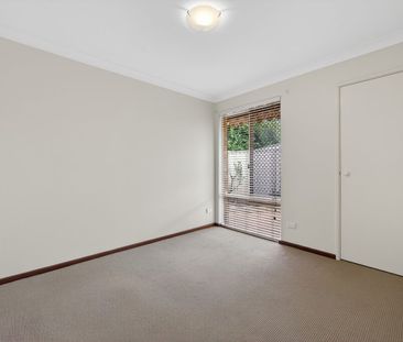WELL-PRESENTED, LOW-MAINTENANCE LIVING IN A PRIME MANNING LOCATION - Photo 4