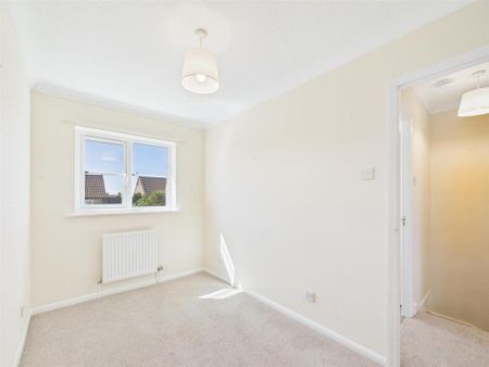 2 bedroom terraced house to rent - Photo 2