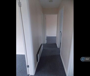2 bedroom maisonette to rent - Photo 1